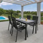 펜션 Three-bedroom In Dugogabe