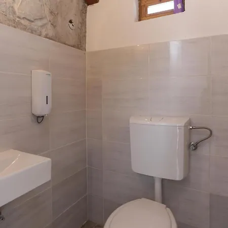 Casa vacanze Three-bedroom In Dugogabe Dugobabe