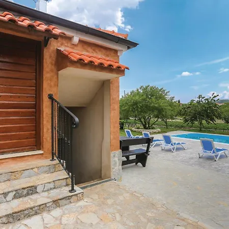 度假居 Three-bedroom In Dugogabe *