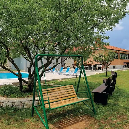 度假居 Three-bedroom In Dugogabe