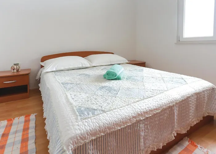 度假居 Three-bedroom In Dugogabe