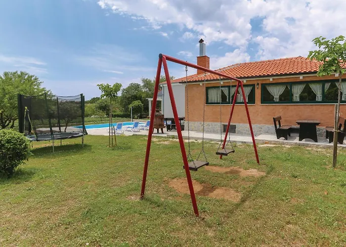 度假居 Three-bedroom In Dugogabe