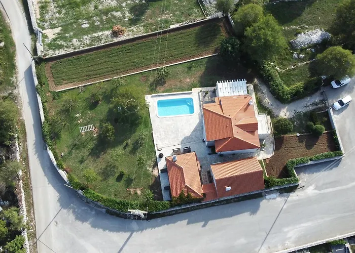 度假居 Three-bedroom In Dugogabe